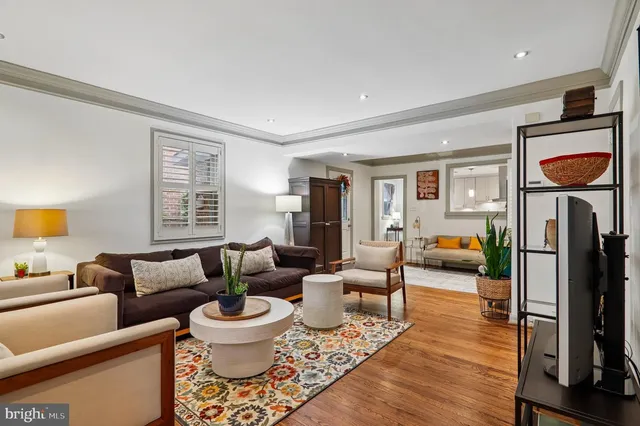 3103 Walnut St NE, Washington, DC 20018