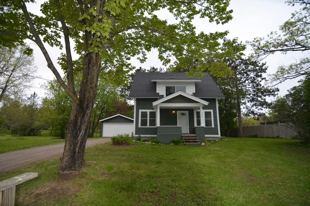 340 River Dr W, Milaca, MN 56353
