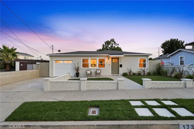 1231 W  Santa Cruz St, San Pedro, CA 90732