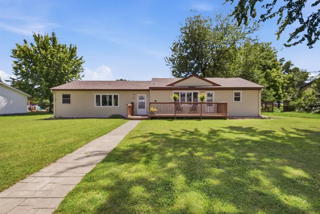 613 E  Elm Ave, Olivia, MN 56277