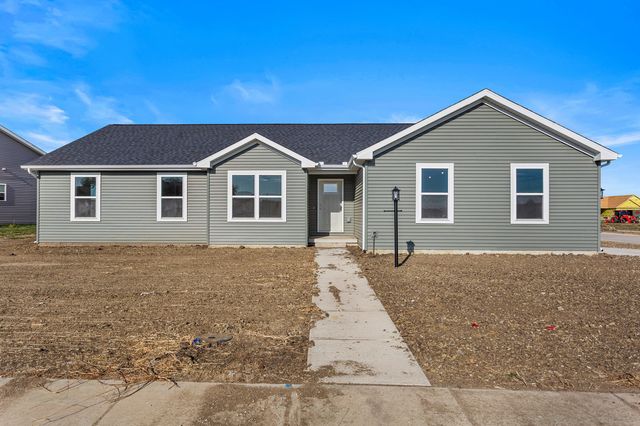 601 Jerin Dr, Fisher, IL 61843