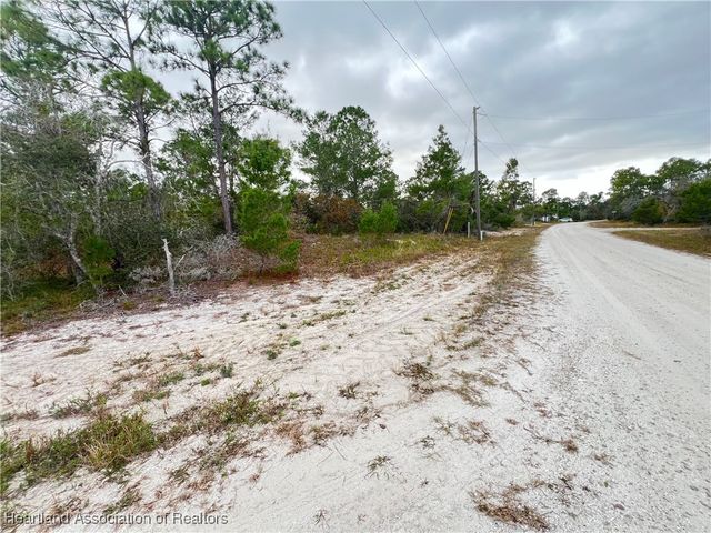 550 Summer Hill Dr, Lake Placid, FL 33852