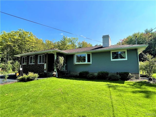 10104 Coombs Rd, Holland Patent, NY 13354