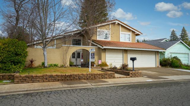 8420 Conover Dr, Citrus Heights, CA 95610