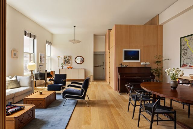 215 Bowery #5R, New York, NY 10002