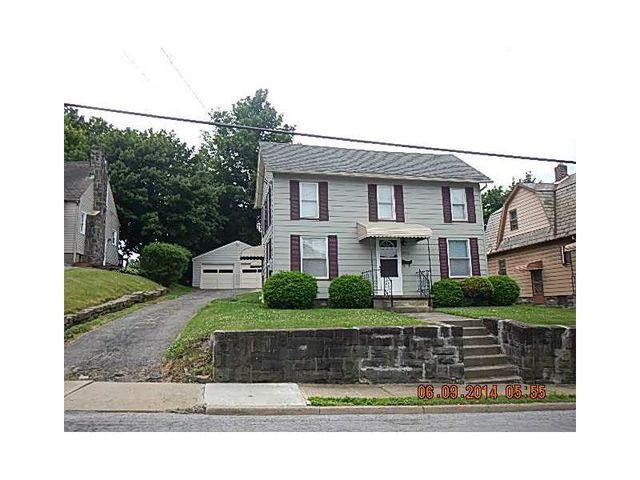 496 Fisher Hill St, Sharon, PA 16146