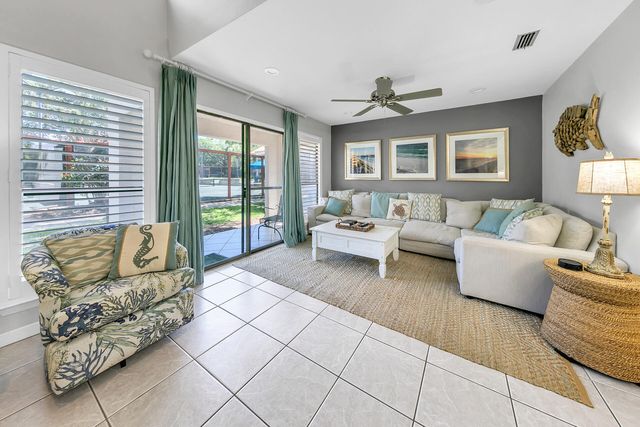 26 Forest Hills Ln #26B, Miramar Beach, FL 32550