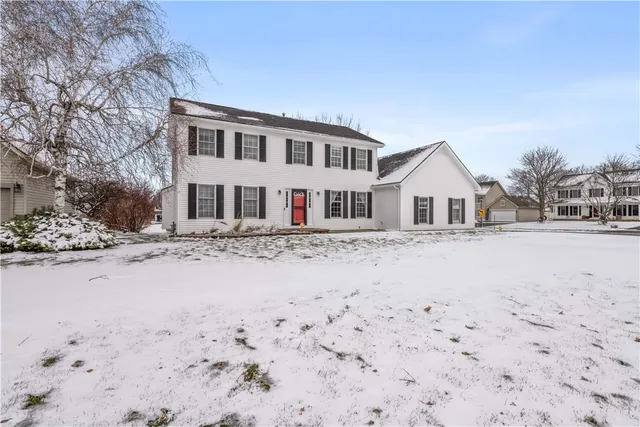 449 Old Country Rd, Rochester, NY 14612