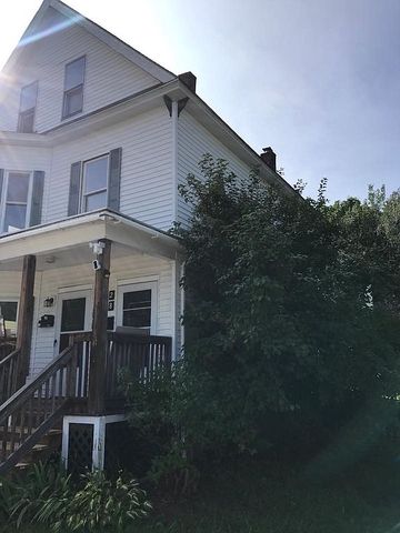 26 Hayes Ave, Manchester, NH 03103