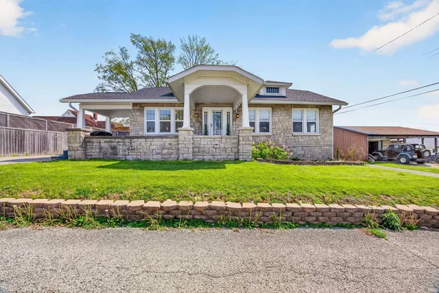 1208 T St, Bedford, IN 47421