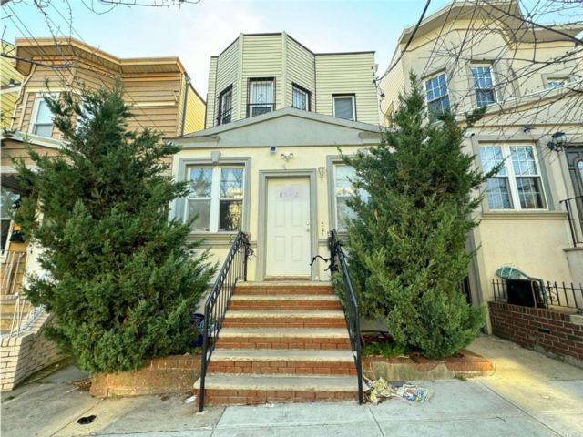 85-42 76th St #2, Woodhaven, NY 11421