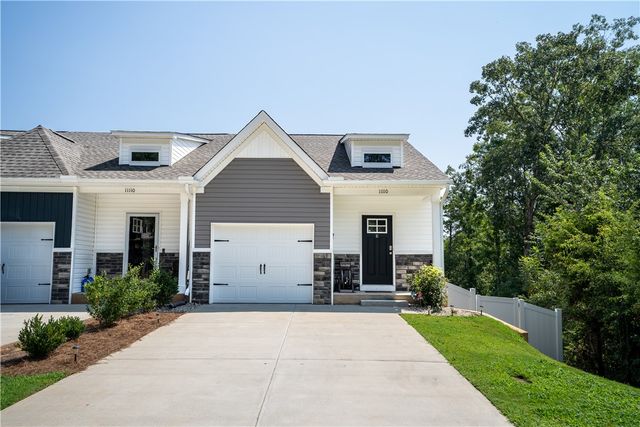 11110 Watson Dr #E, Seneca, SC 29672