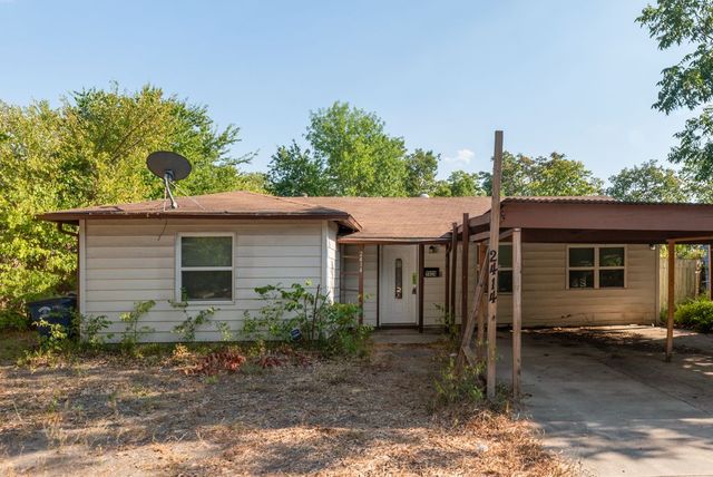 2414 Larry Dr, Dallas, TX 75228