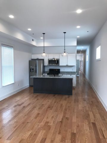 2100 W  Cary St #100, Richmond, VA 23220
