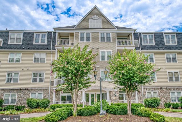 2500 Waterside Dr #303, Frederick, MD 21701