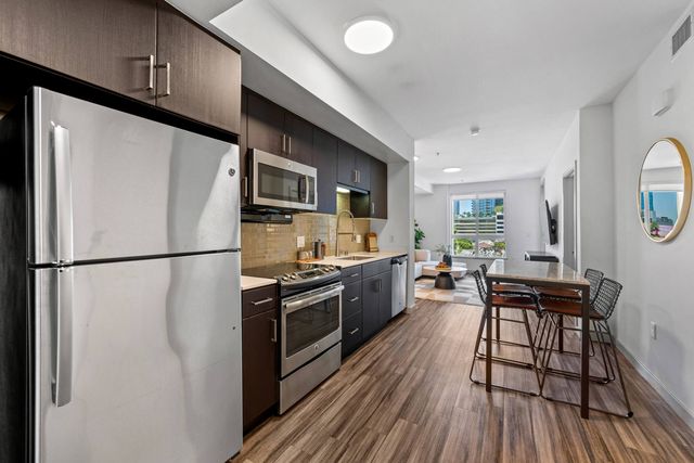 1200 S  Grand Ave #341, Los Angeles, CA 90015