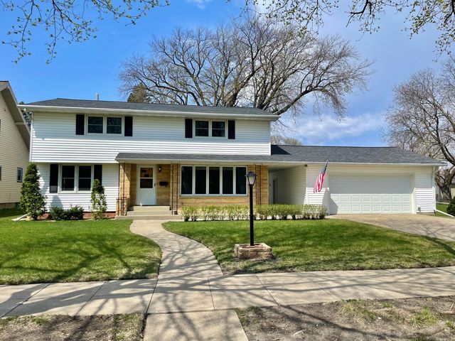 328 N  O'Connell Ave, Springfield, MN 56087