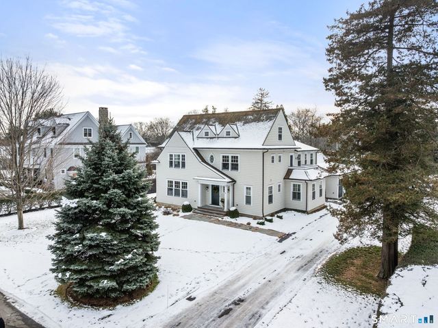 324 Sunnieholme Drive, Fairfield, CT 06824