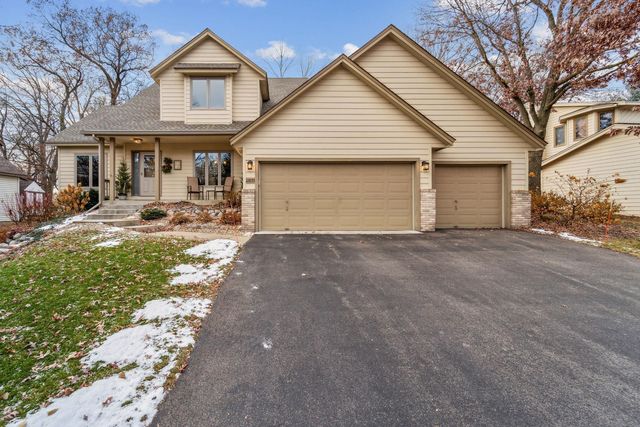 12855 Foliage Ave, Apple Valley, MN 55124