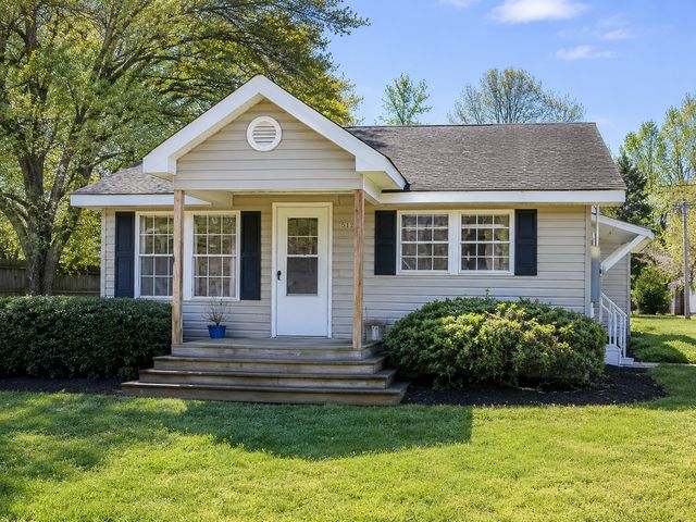 2610 Brushy Creek Rd, Greer, SC 29650