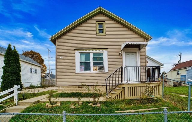 1723 South 15th PLACE, Milwaukee, WI 53204