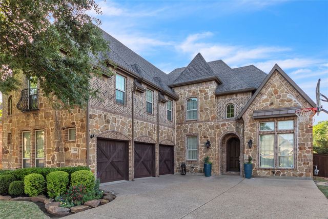 3040 N  Camino Lagos, Grand Prairie, TX 75054