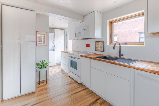 610 Jiron St, Santa Fe, NM 87505