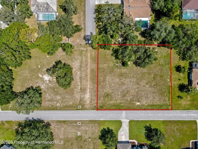 8 Deer St, Spring Hill, FL 34608
