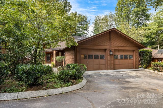 402 Woodfield Dr, Asheville, NC 28803