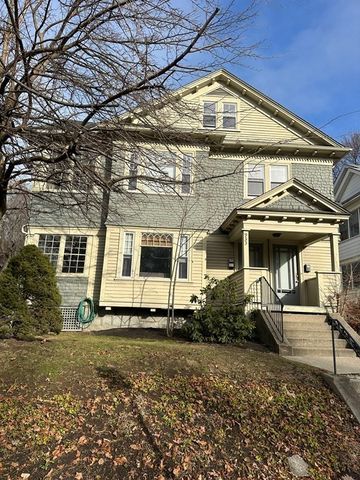 933 Pleasant St, Worcester, MA 01602
