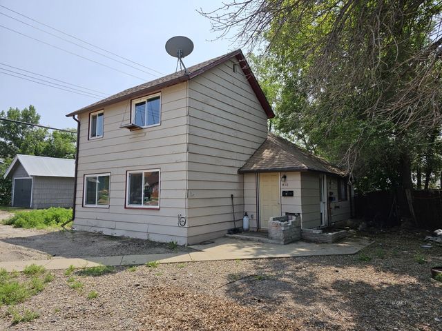 410 E  Bell St, Glendive, MT 59330