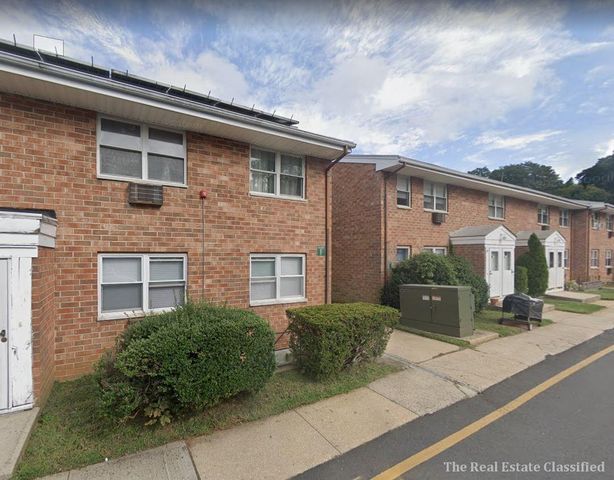 239 Spring St #S6, Red Bank, NJ 07701