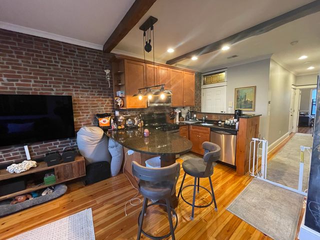 412 E  3rd St #2, South Boston, MA 02127