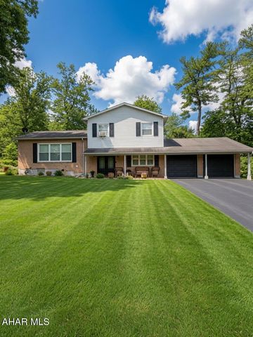 1709 Bellmeade Dr, Altoona, PA 16602