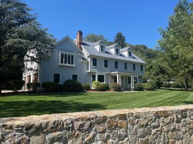 565 Danbury Road, Wilton, CT 06897