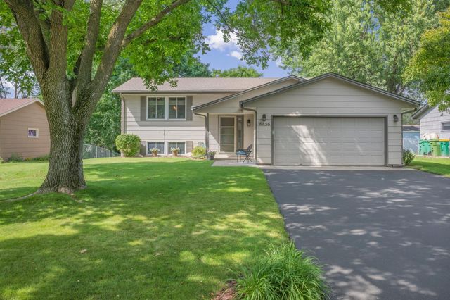 8856 62nd Ave N, Brooklyn Park, MN 55428