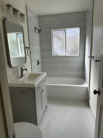 215 Avery Ln #3, Los Gatos, CA 95032
