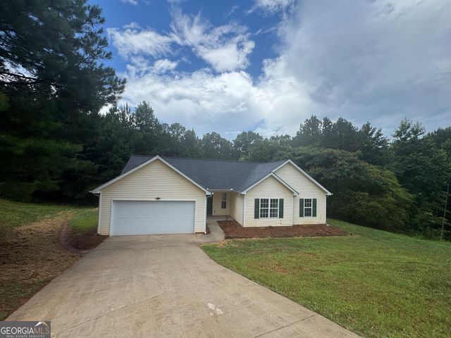 454 Old Tree Dr, Jackson, GA 30233