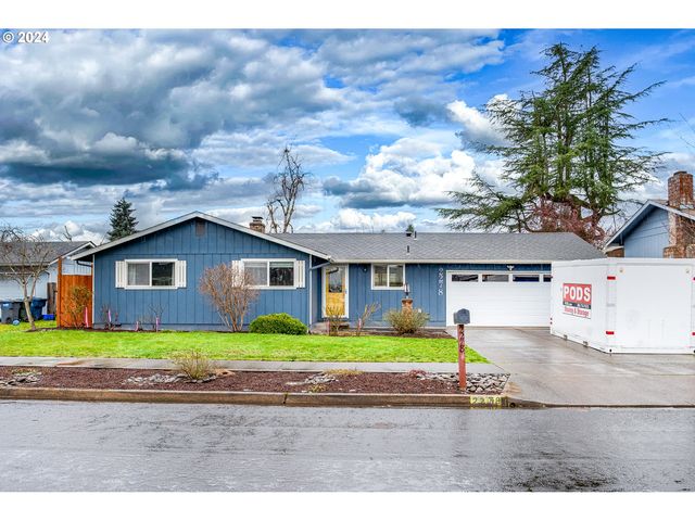 2278 11th St, Springfield, OR 97477