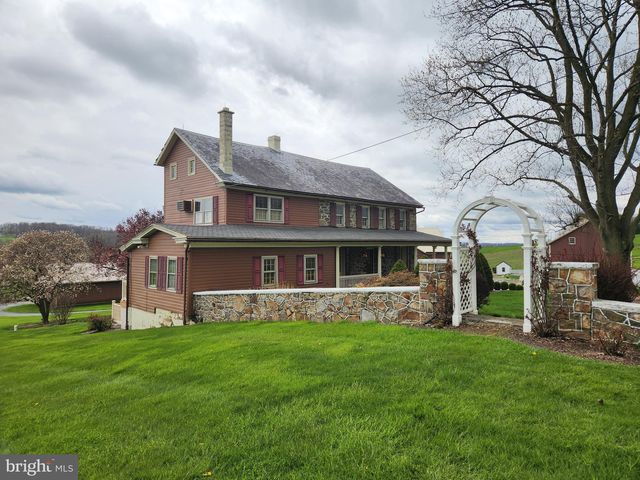 1041 Valley Rd, Quarryville, PA 17566