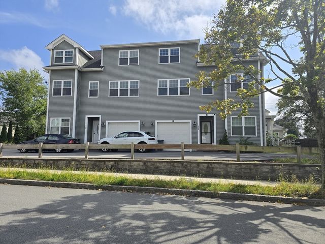 218 Independence Ave #B, Quincy, MA 02169