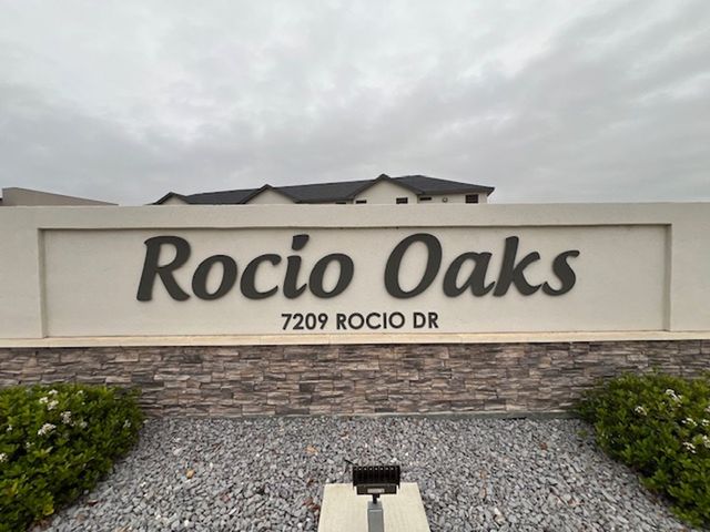 7209 Rocio Dr #R-106, Laredo, TX 78041