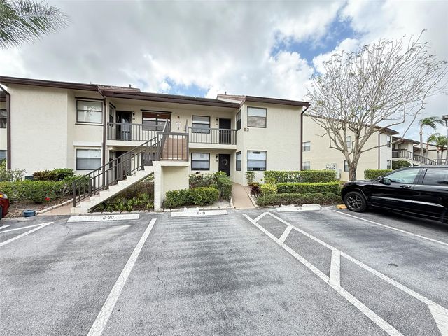 7650 Tahiti Lane #206, Lake Worth, FL 33467