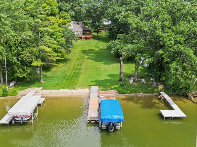 N8991 Miramar DRIVE #N8993, East Troy, WI 53120