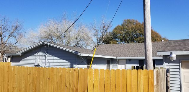 729 Eleanor St, La Marque, TX 77568