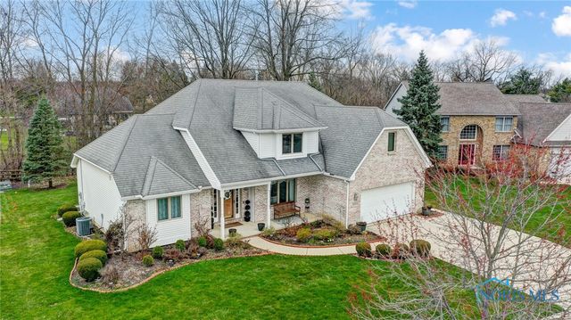 5933 Summer Place Dr, Sylvania, OH 43560