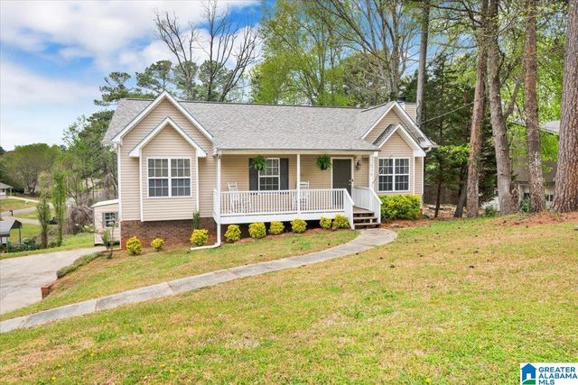 6778 San Moore Dr, Pinson, AL 35126