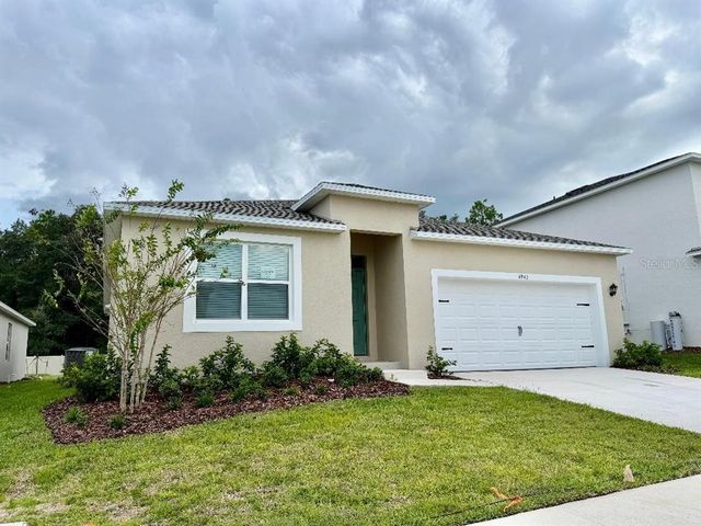 4943 Marshelder St, Apopka, FL 32712
