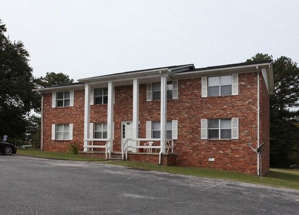 122 Pharr Ave #A, Jonesboro, GA 30236