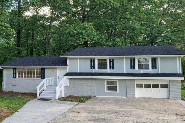 7438 Mockingbird Trl, Riverdale, GA 30274